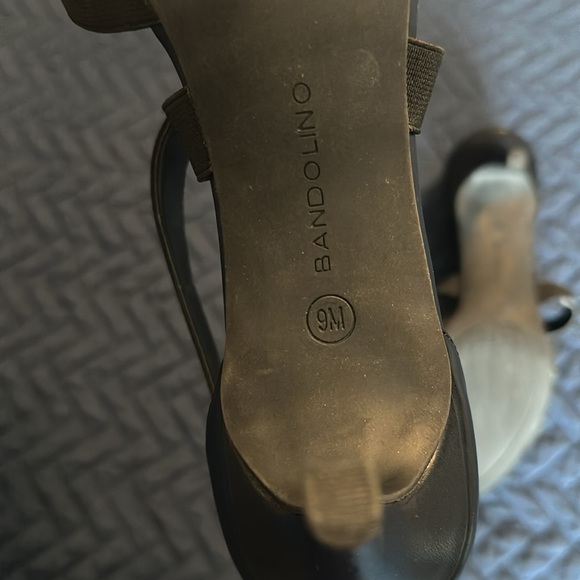 Bandolino black strappy open heels size 9! - Picture 7 of 7